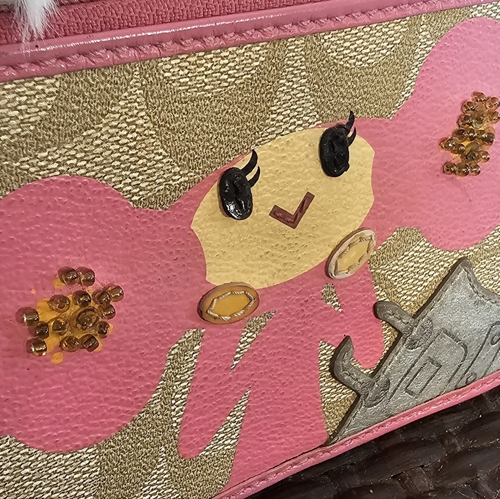 RARE Coach Poppy "Pinky Chan" Limited Edition Wristlet/Coin Purse - Picture 8 of 8